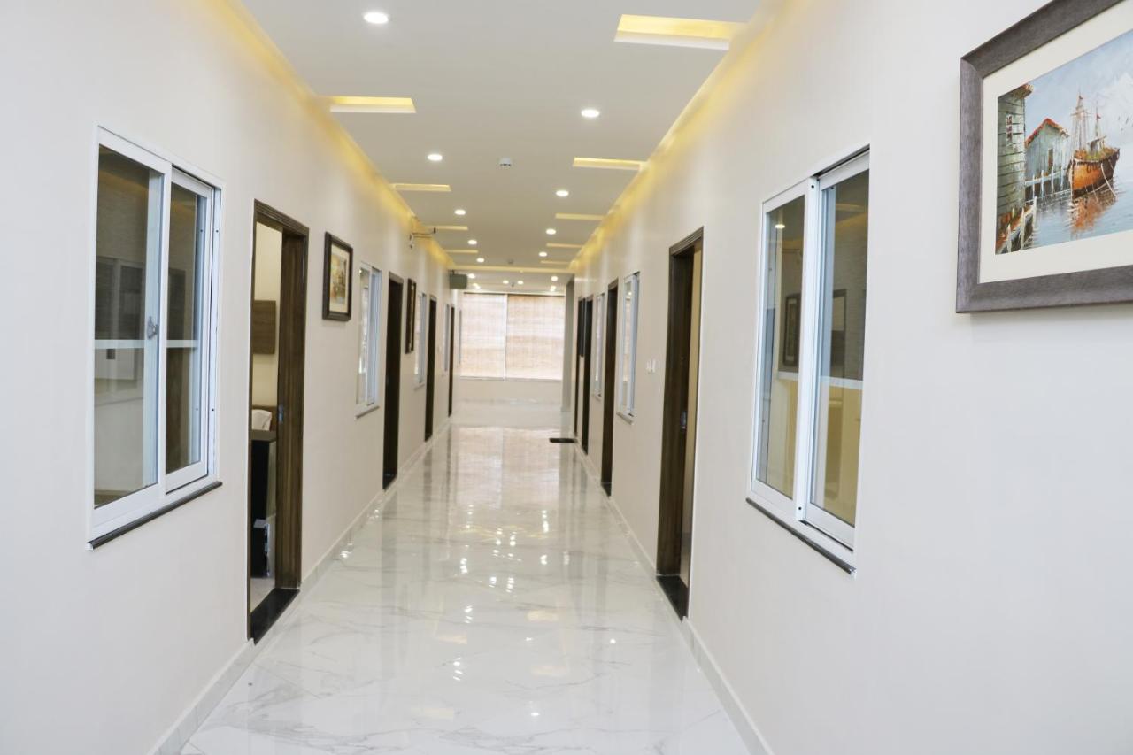 Hotel Avalon Suites 木尔坦 外观 照片